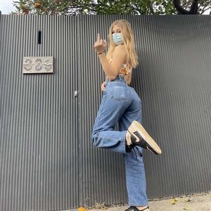 Meet your Posher, Mila